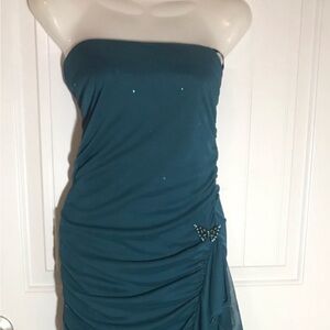 Elegant Teal Strapless Dress